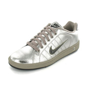 Nike Court tradition 2