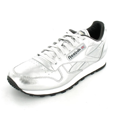 Reebok Classic leather clean