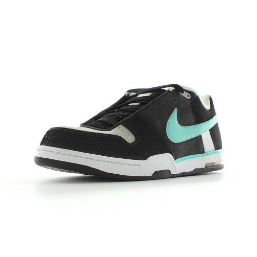 Nike Air insurgent