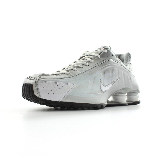 Nike Shox R4