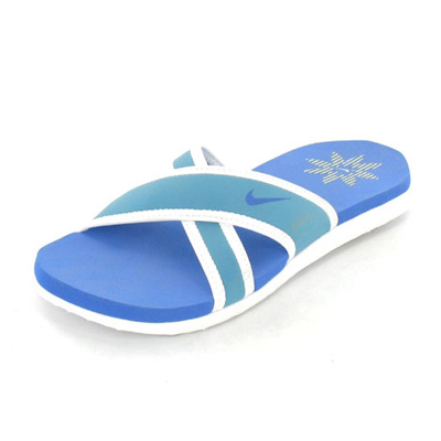 Nike Celso slide