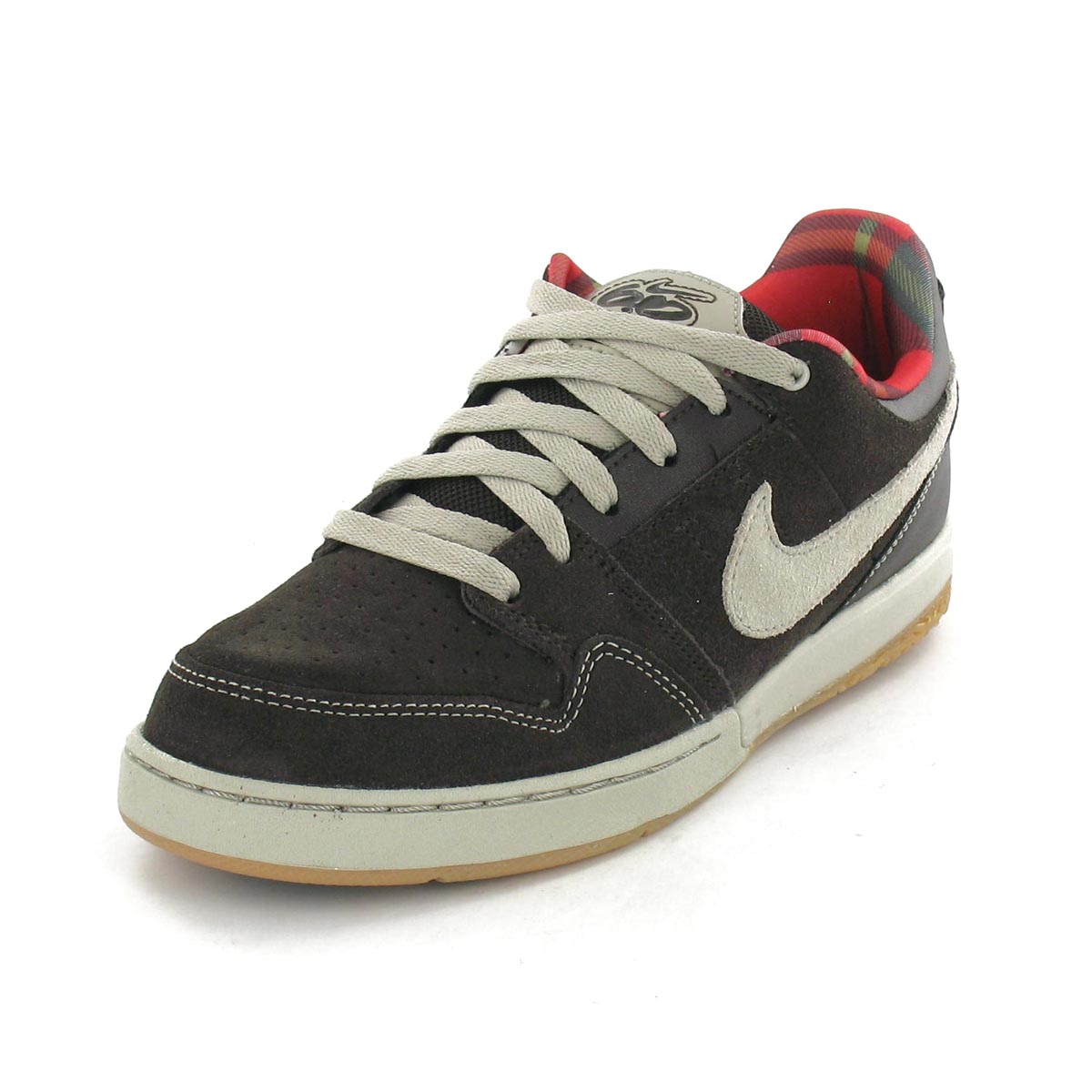 Nike SB. Dans les coulisses de Nike Skateboarding. m (FR)