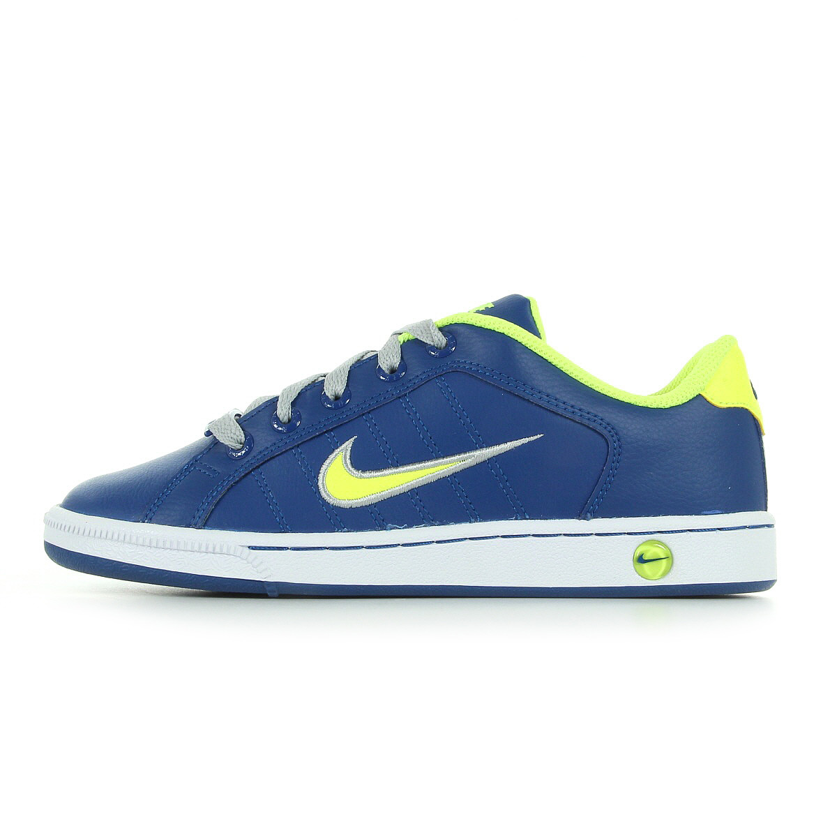 nike court tradition