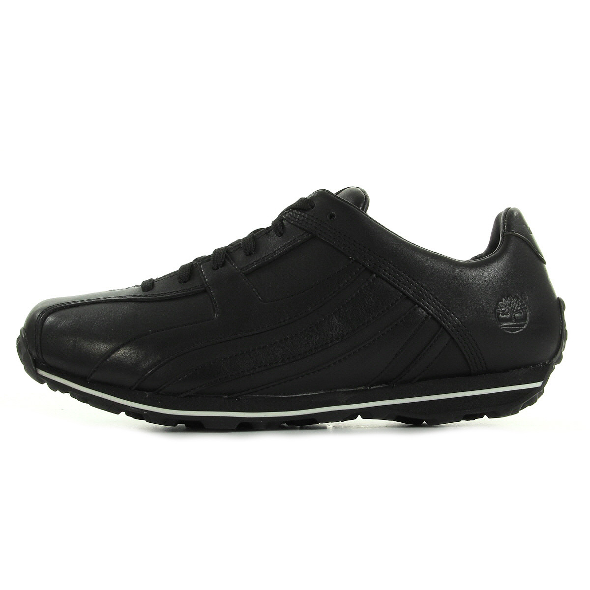 black timberland trainers