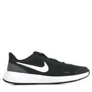Nike Revolution 5