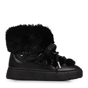 Guess Unessa
