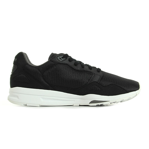 Le Coq Sportif LCS R 900