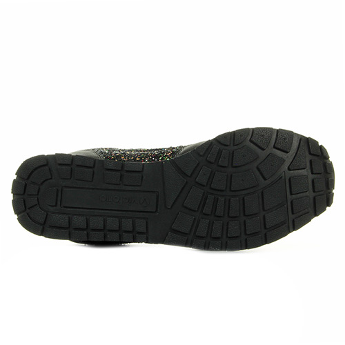 Victoria 141108NEGRO