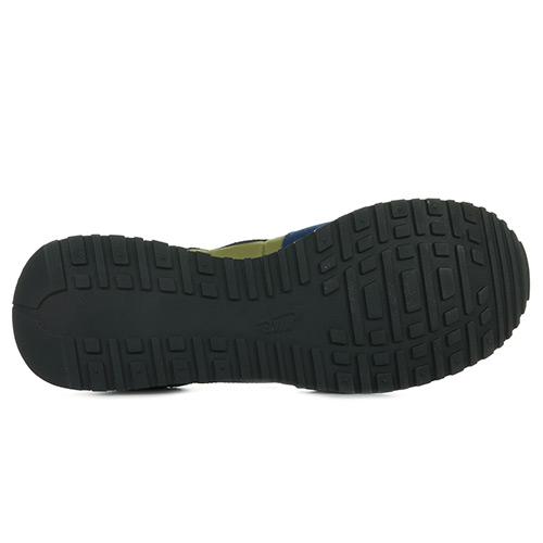 Nike Air VRTX 