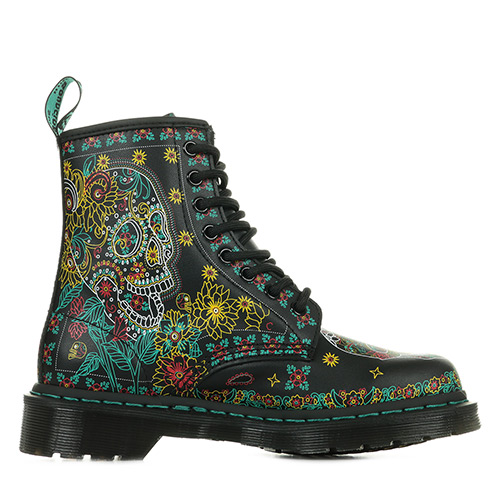 Dr. Martens 1460 Skull