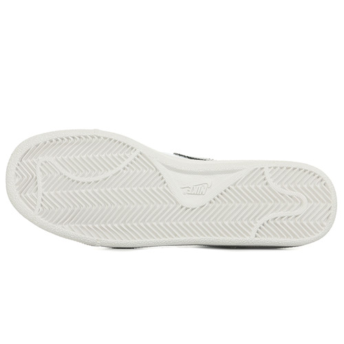 Nike Court Majestic Leather