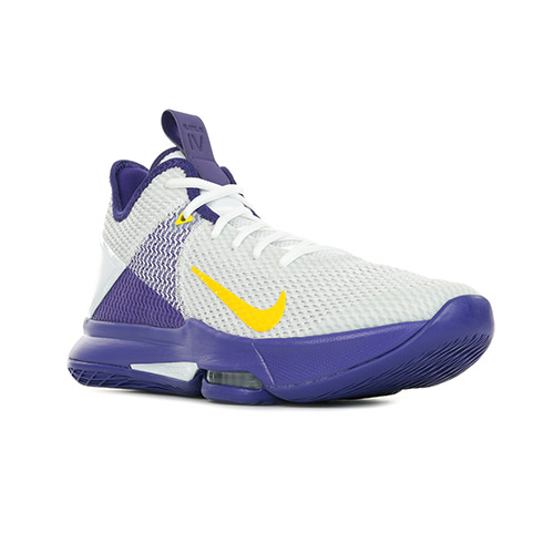 Nike Lebron Witness IV