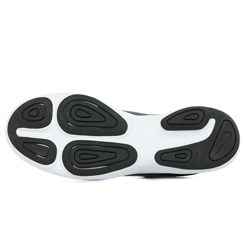 Nike Revolution 4