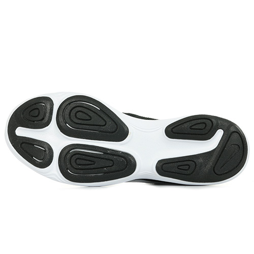 Nike Revolution 4