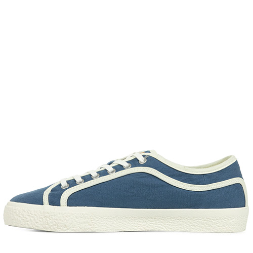 Kickers Arvell