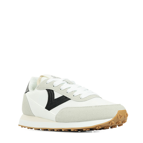 Victoria Astro Jogger