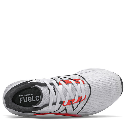 New Balance FuelCell Propel