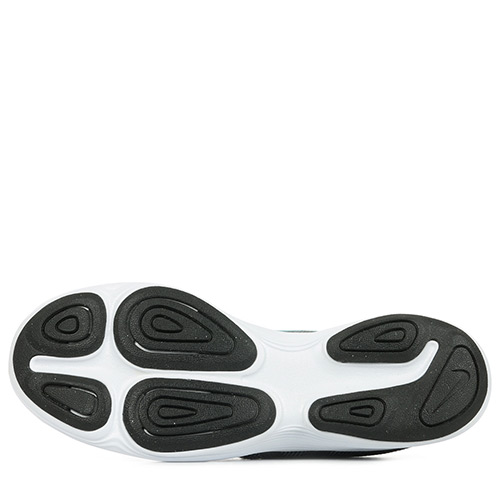 Nike Revolution 4