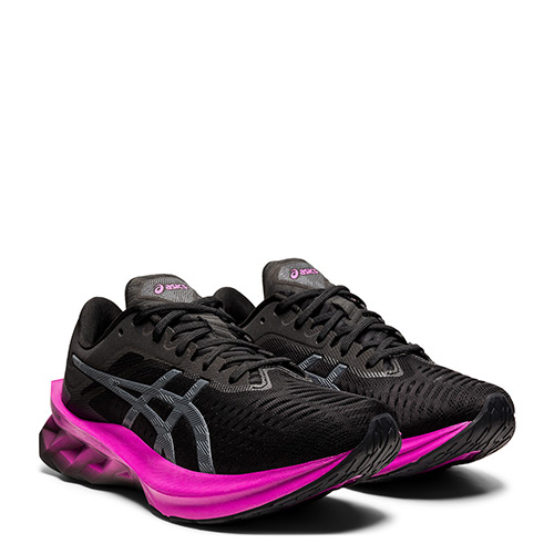 Asics Novablast