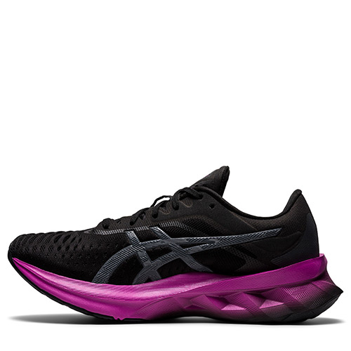 Asics Novablast