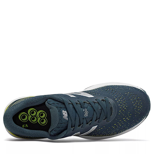 New Balance 880 v9