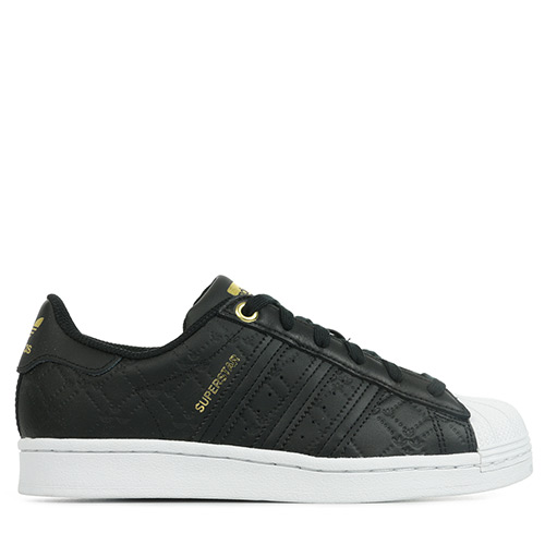 Superstar Wn's