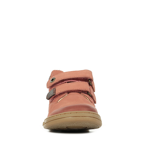 Kickers Tackeasy