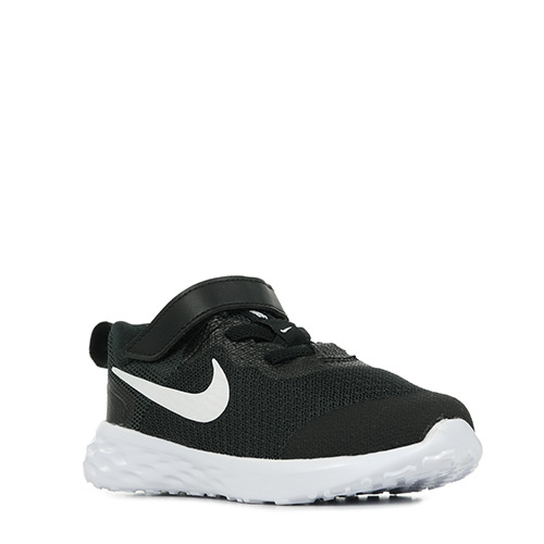 Nike Revolution 6 NN
