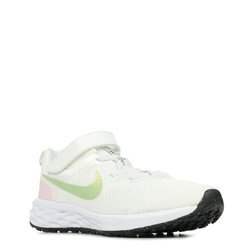 Nike Revolution 6