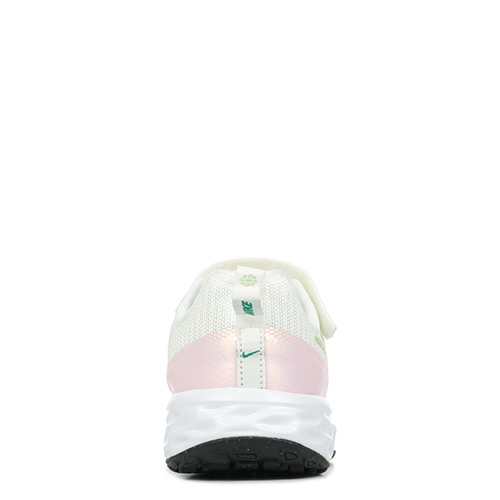 Nike Revolution 6