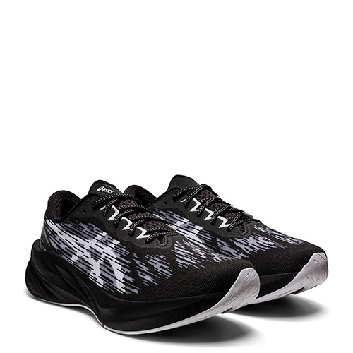 Asics Novablast 3