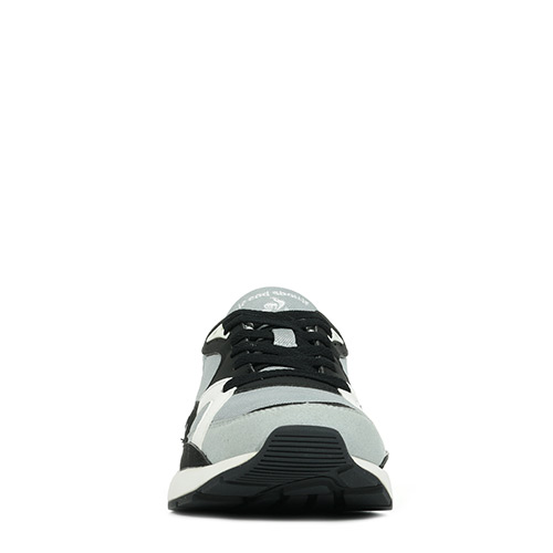 Le Coq Sportif LCS R850