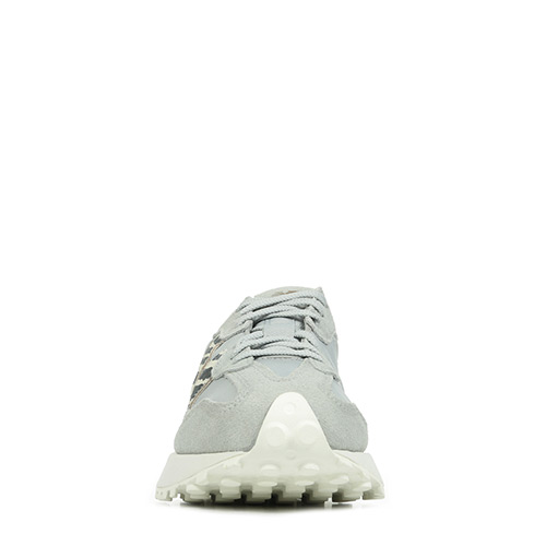 New Balance 327