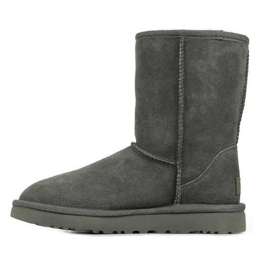 UGG Classic Short II
