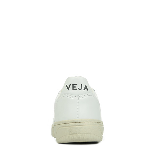 VEJA V10 Leather