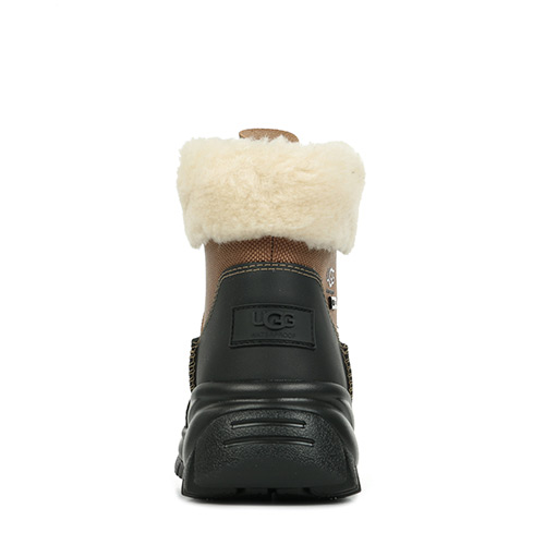 UGG Yose Fluff V2