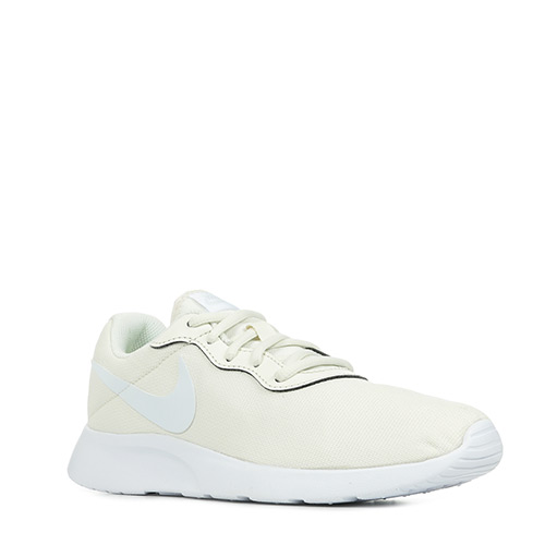 Nike Tanjun