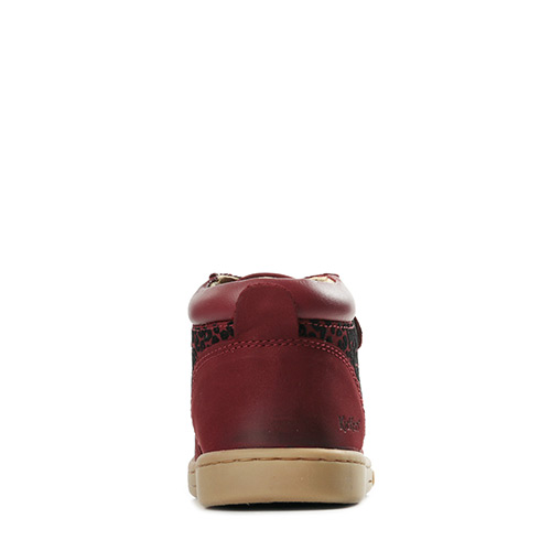 Kickers Tackeasy