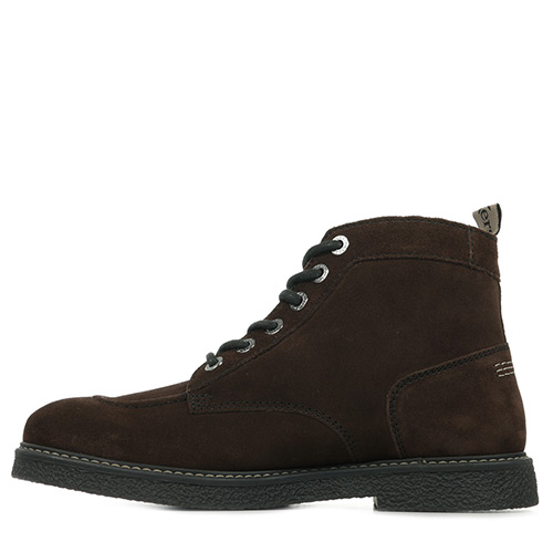 Kickers Kick Legendary