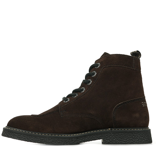 Kickers Kick Legendary