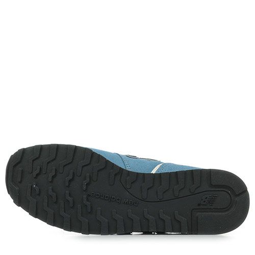 New Balance 373