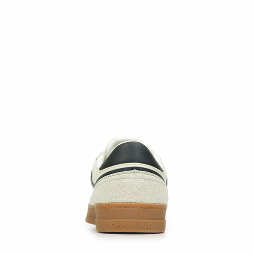 Tommy Hilfiger The Greenwich Mix Media