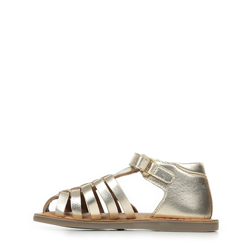 Kickers Kick Dilola