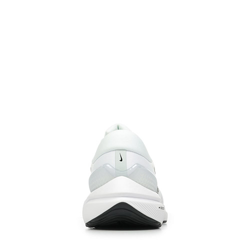 Nike Air Zoom Vomero 16