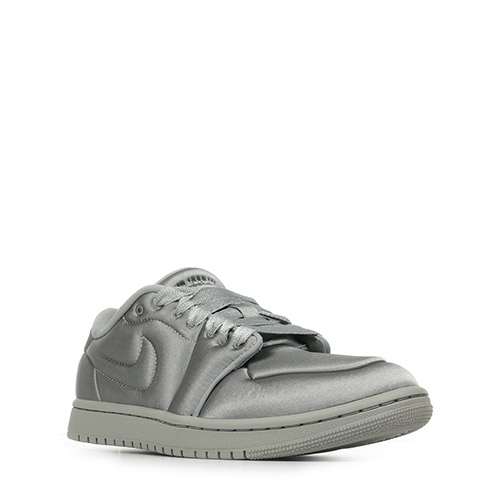 Nike Wmns Air Jordan 1 MM Low