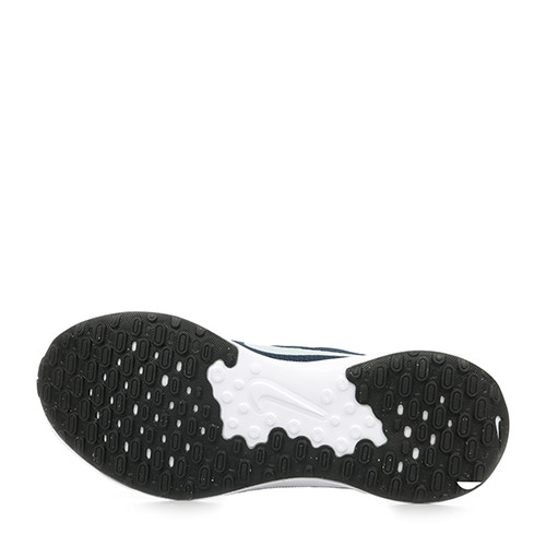 Nike Revolution 7