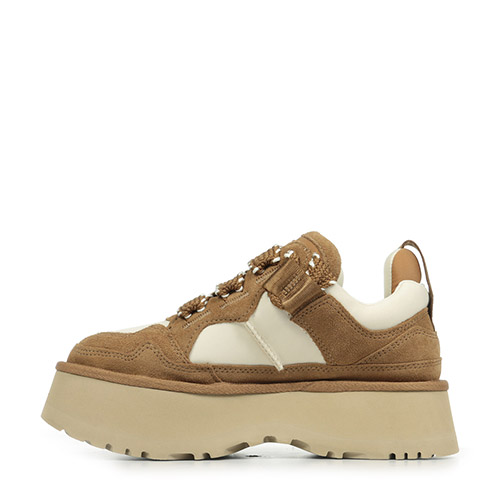 UGG Astromel