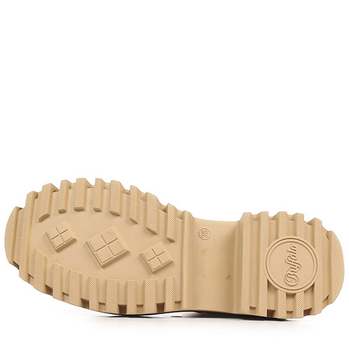 Buffalo Aspen Chelsea Vega