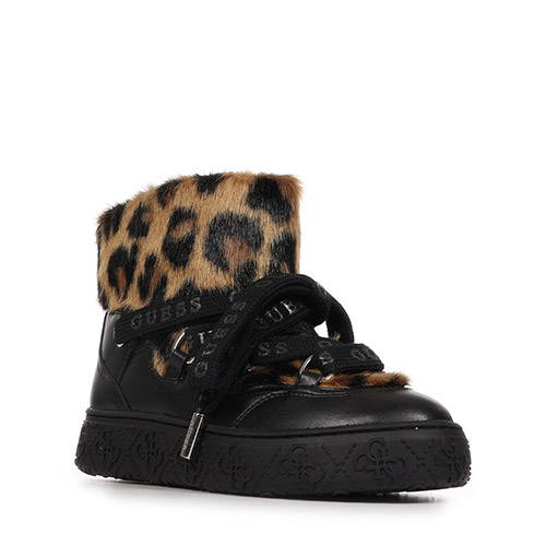 Guess Unessa