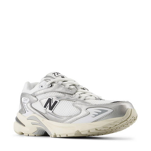 New Balance 725
